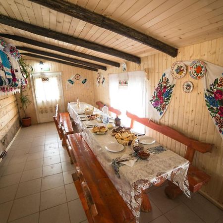 Complex Traditional Casuta Bunicilor-Breb Exterior foto